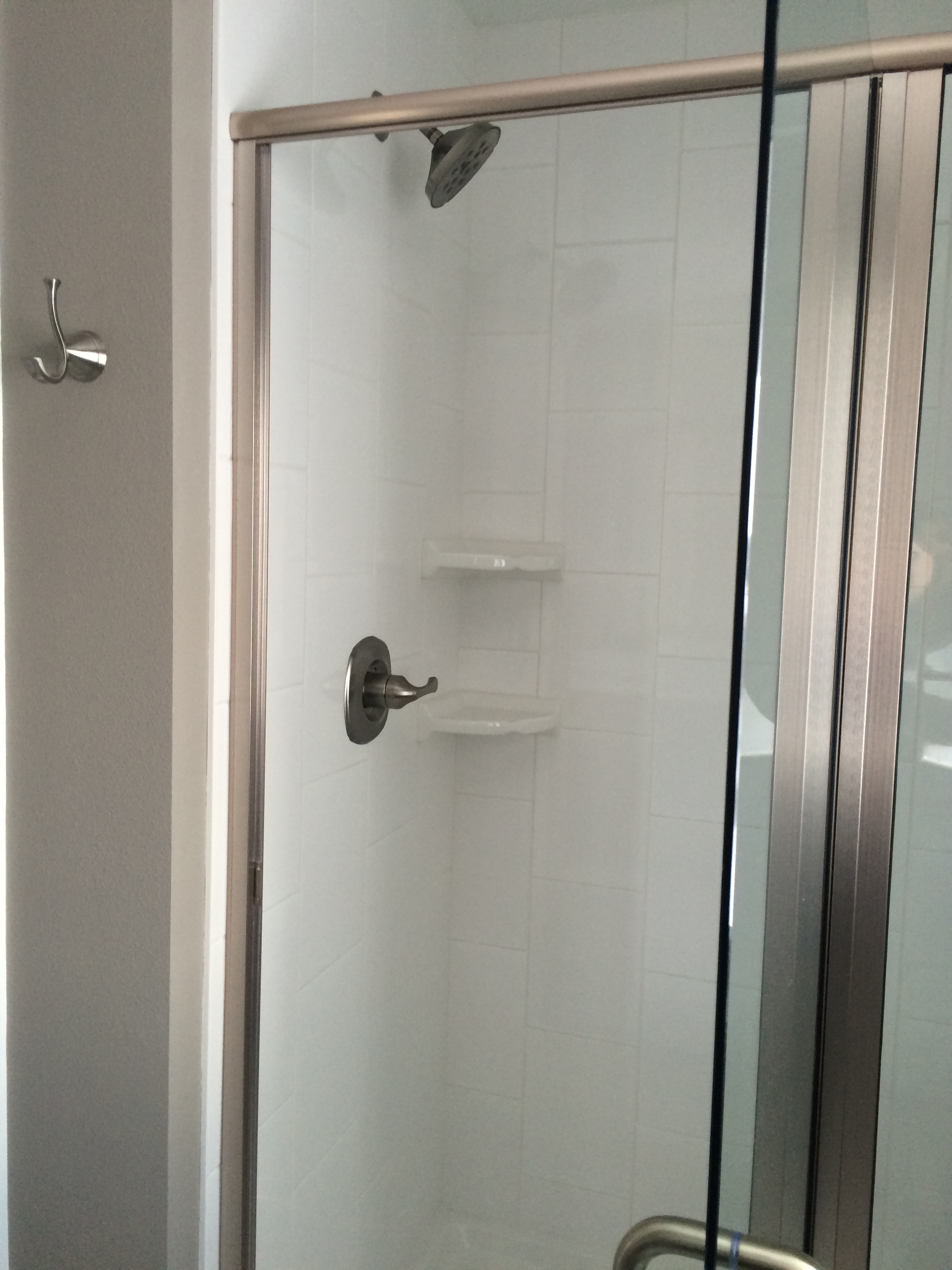 Phipps-Spec-Home-2015-bathroom-shower